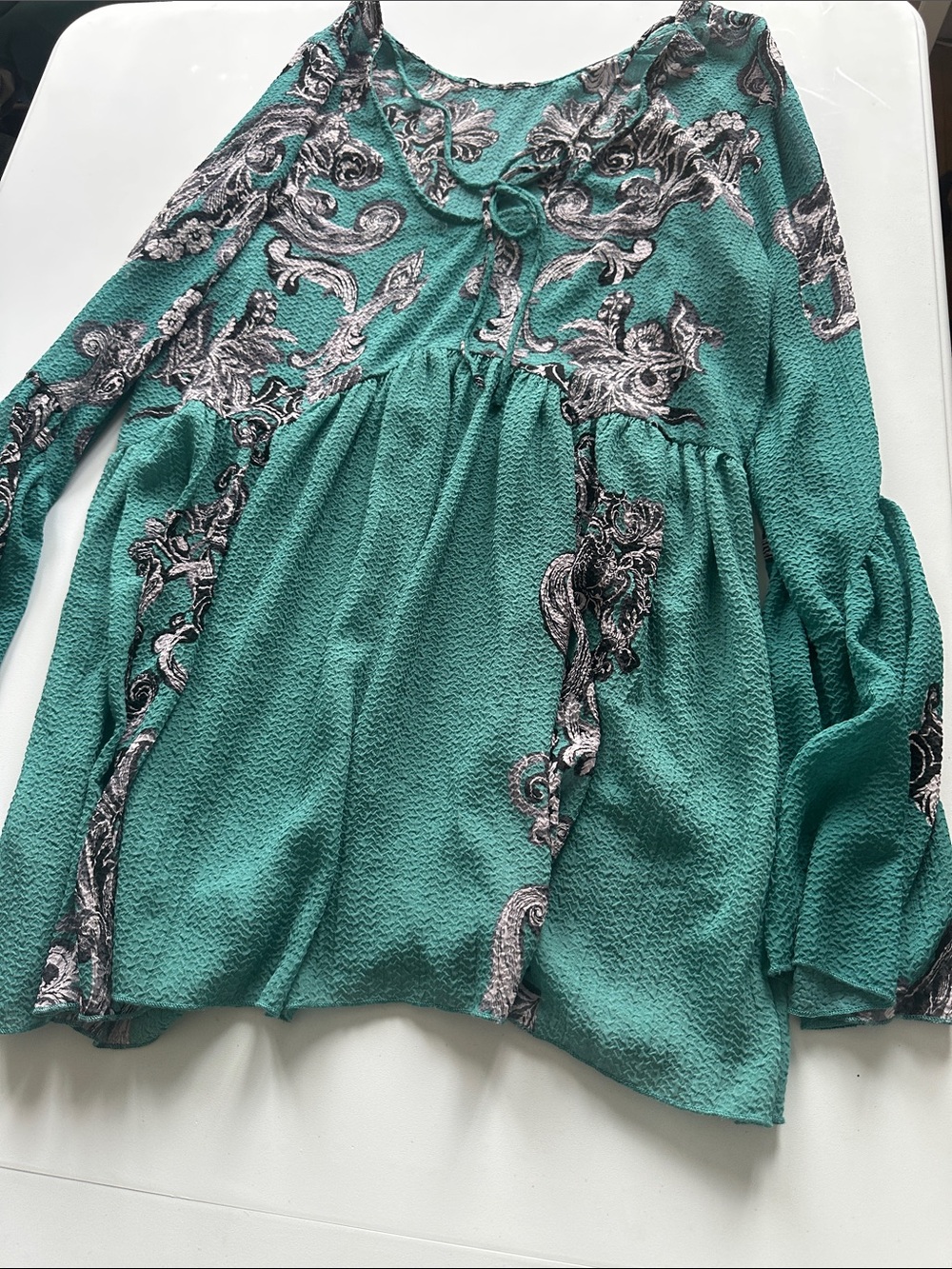 Z—Paisley-Accent oversized Teal Long-Sleeve Tunic
